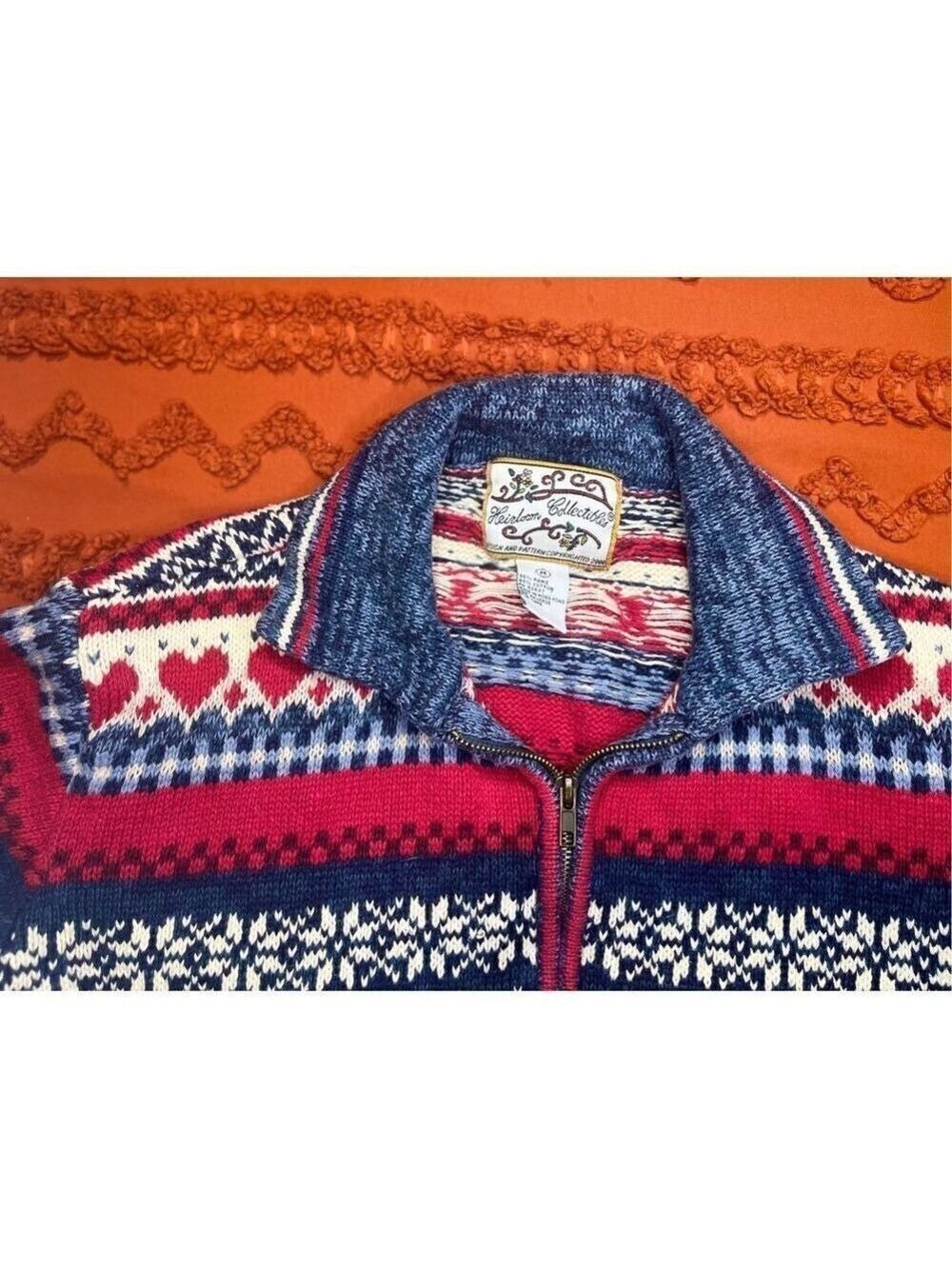 Heirloom  Collectibles sweater. Hearts, squares and diamonds. Size medium. - Picture 2 of 16